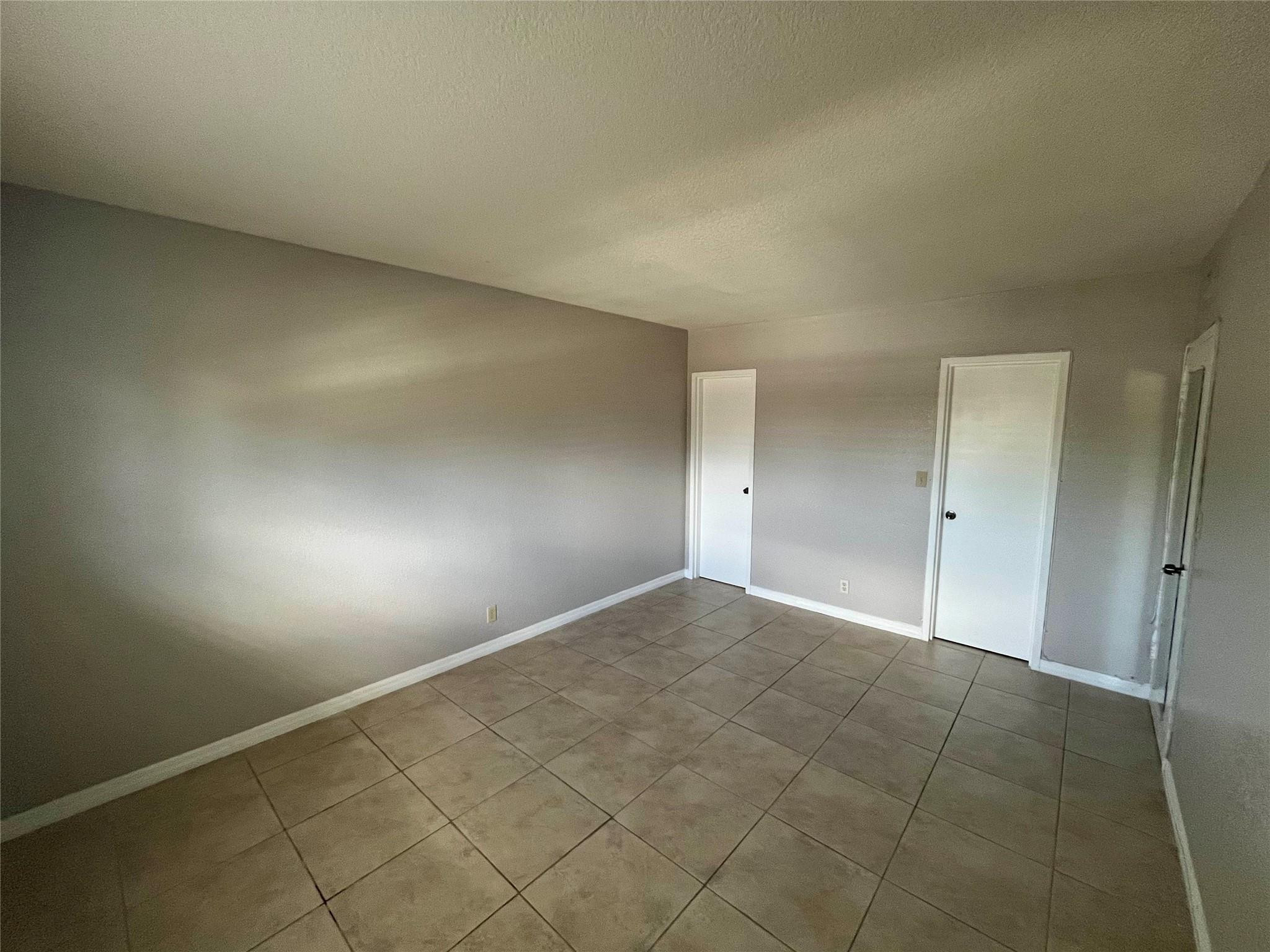 2020 NE 56TH ST 208