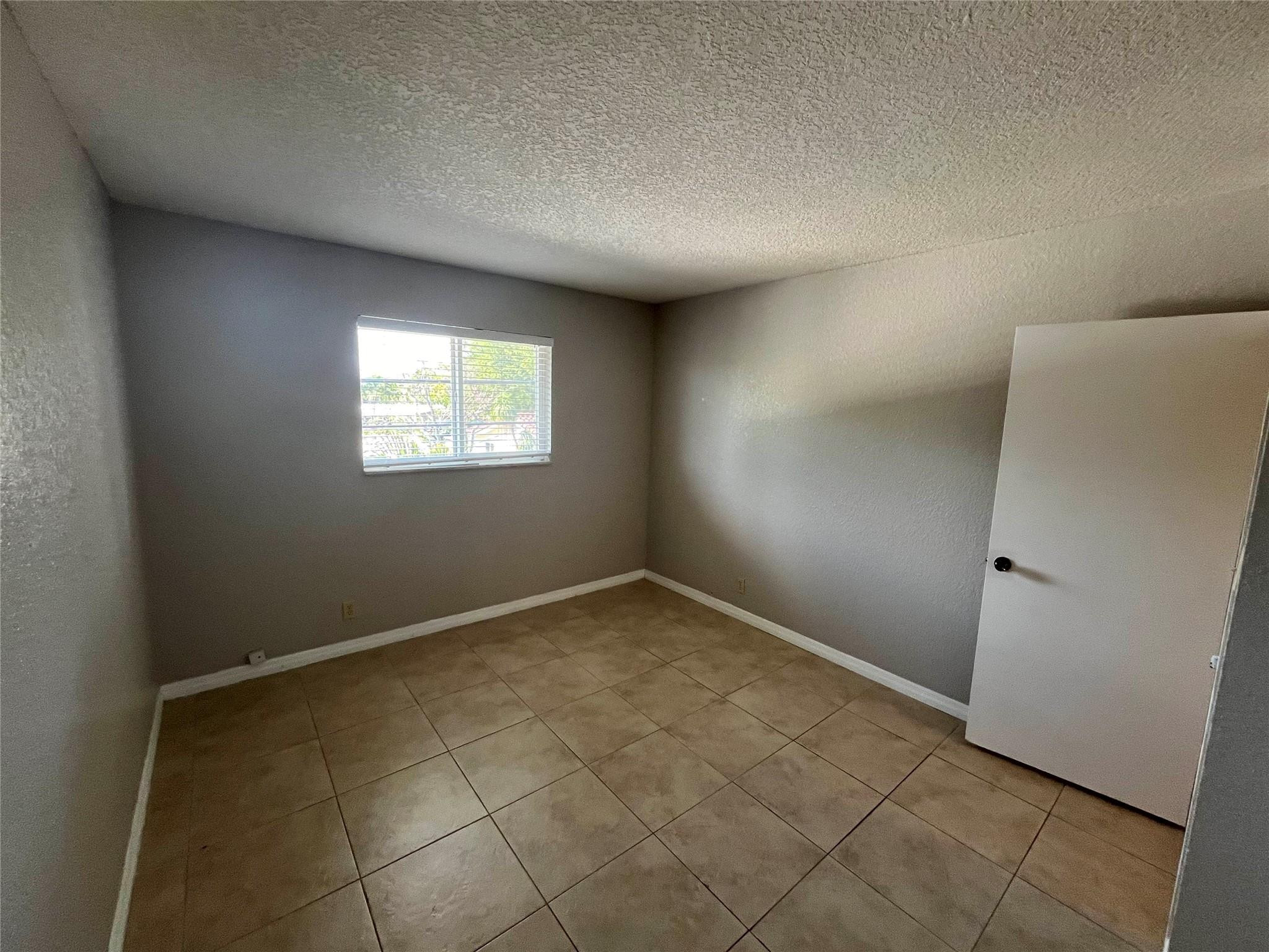 2020 NE 56TH ST 208