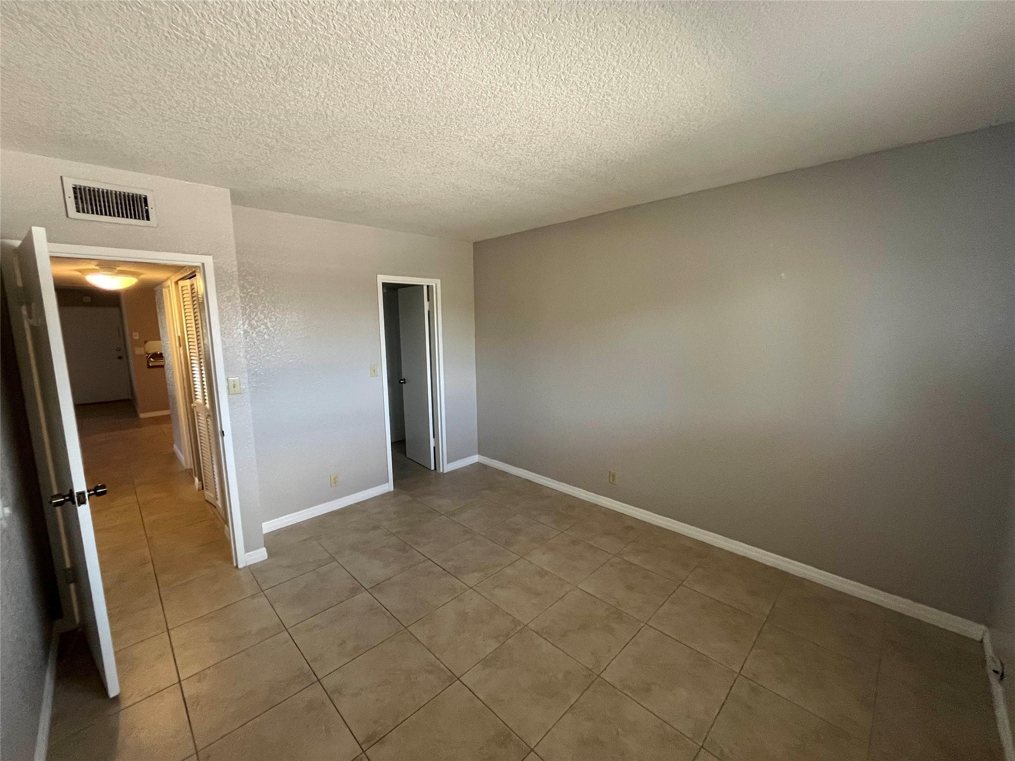 2020 NE 56TH ST 208
