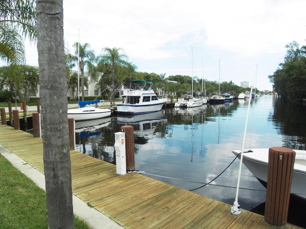 6387 Bay Club Drive 1