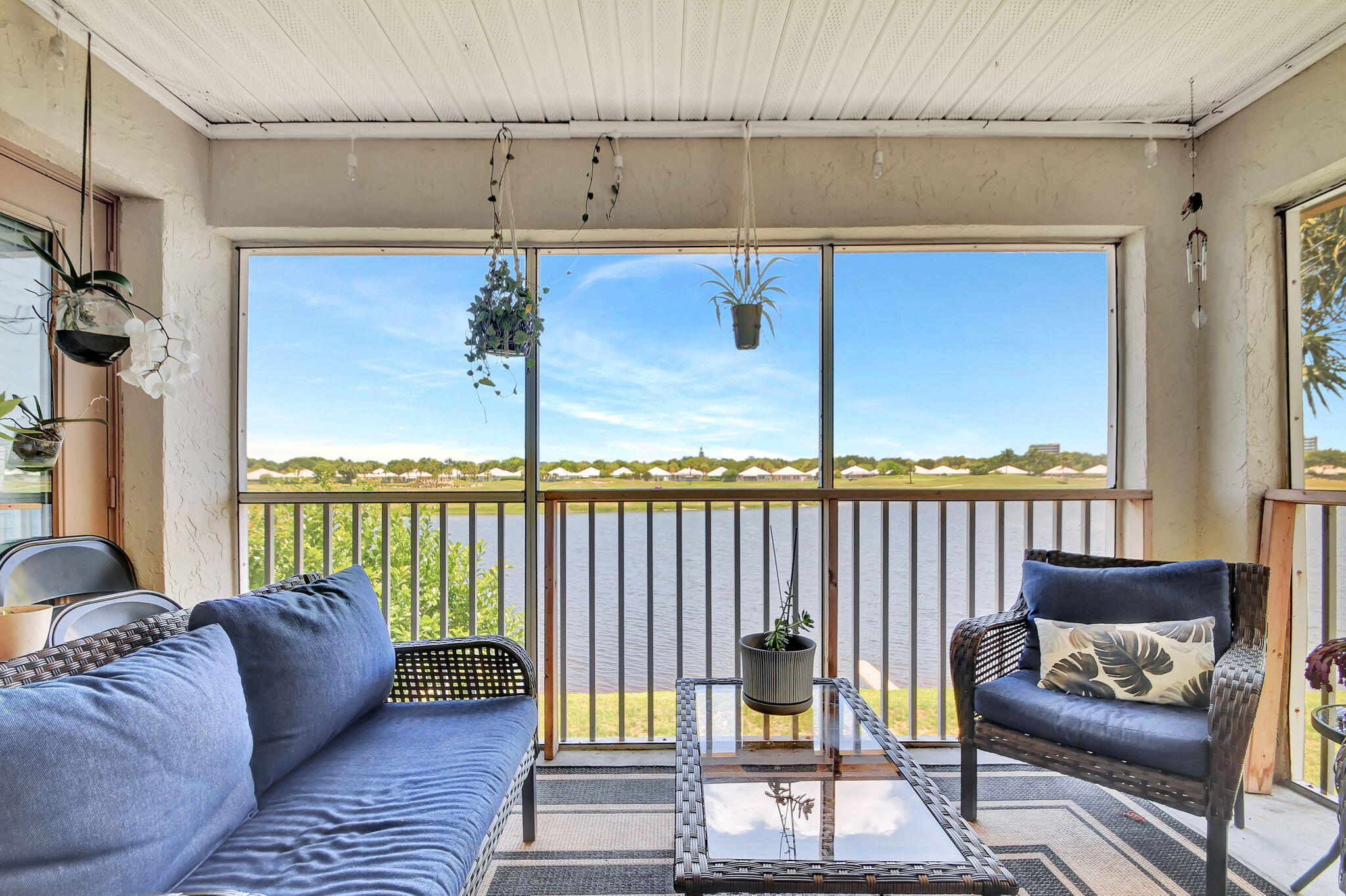 10204 Glenmoor Drive