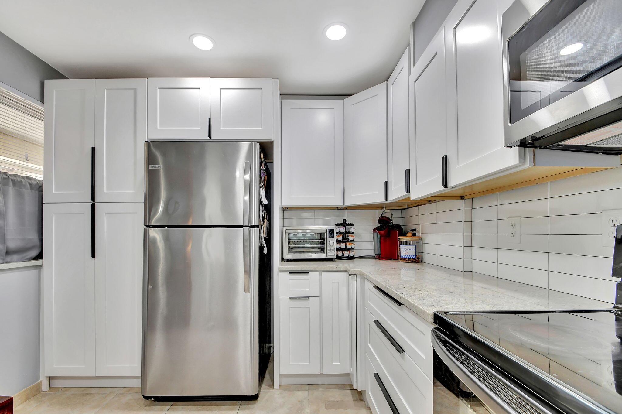 10204 Glenmoor Drive