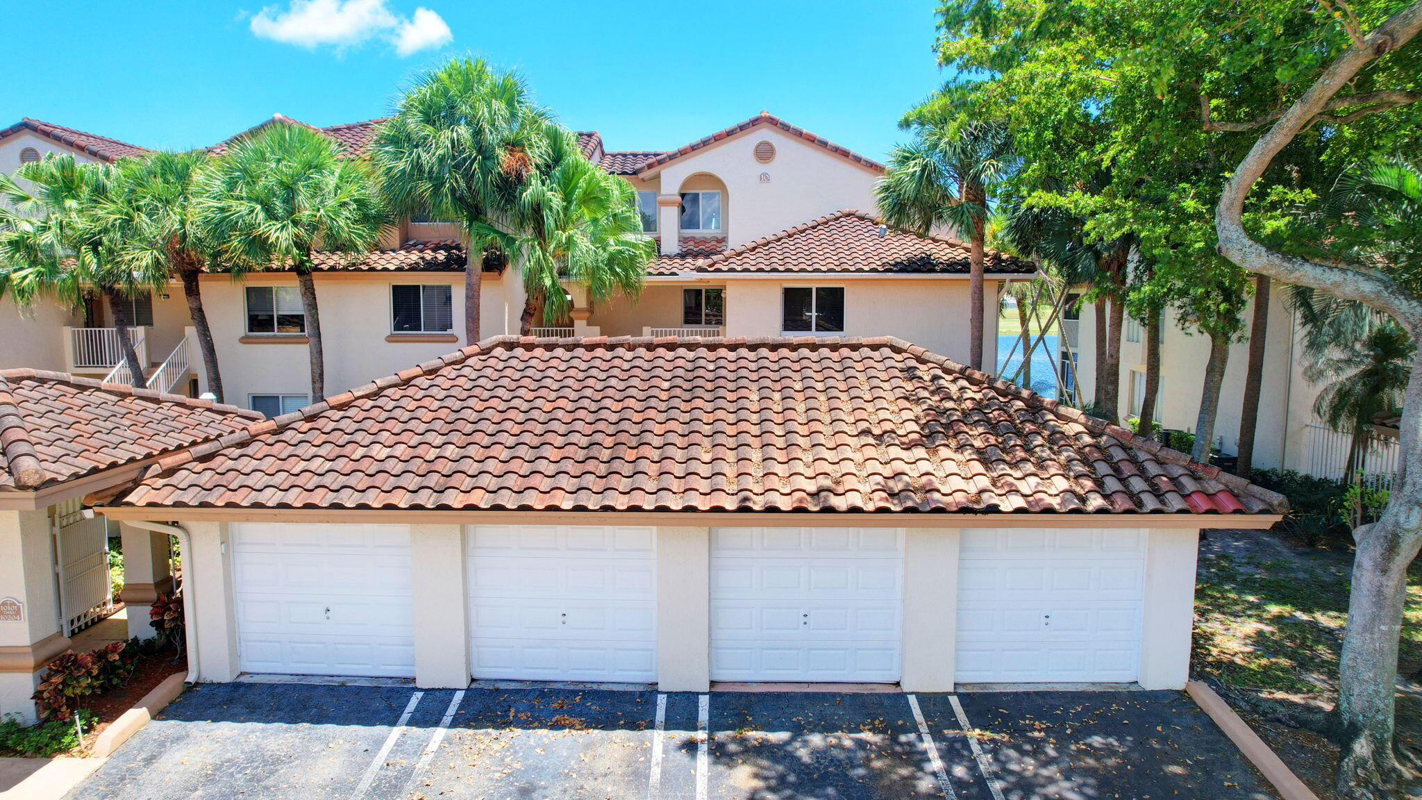 10204 Glenmoor Drive
