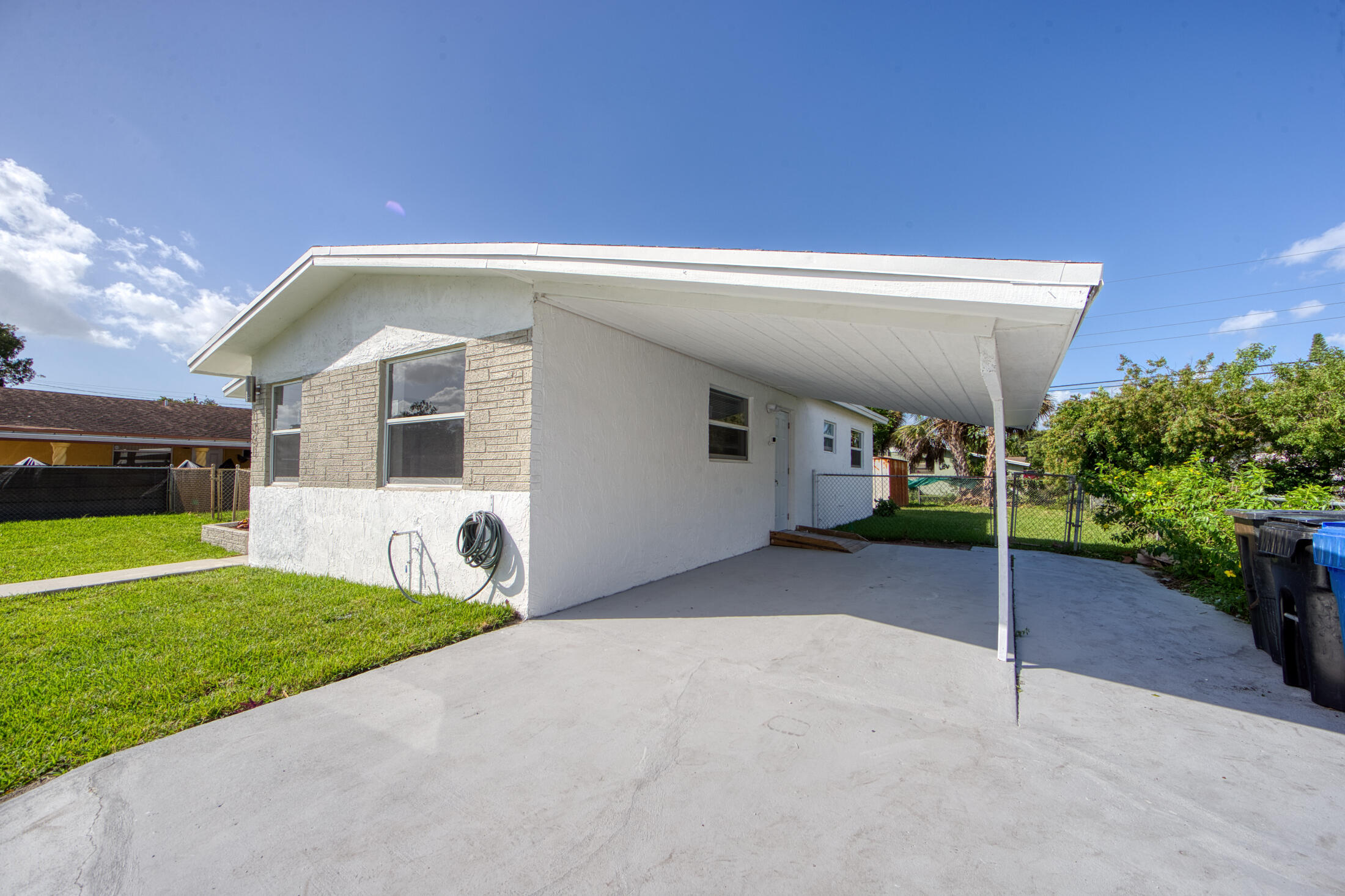1061 NW 23rd Road