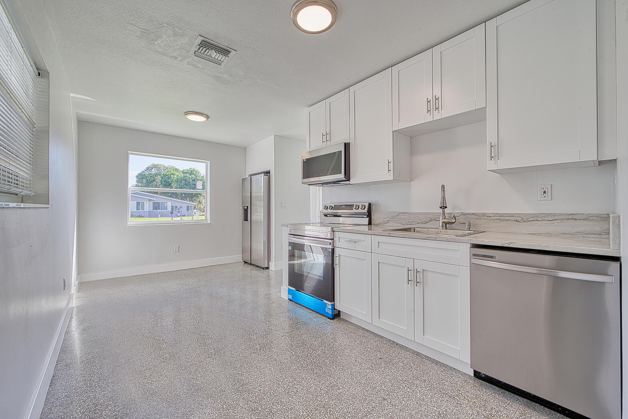 1061 NW 23rd Road