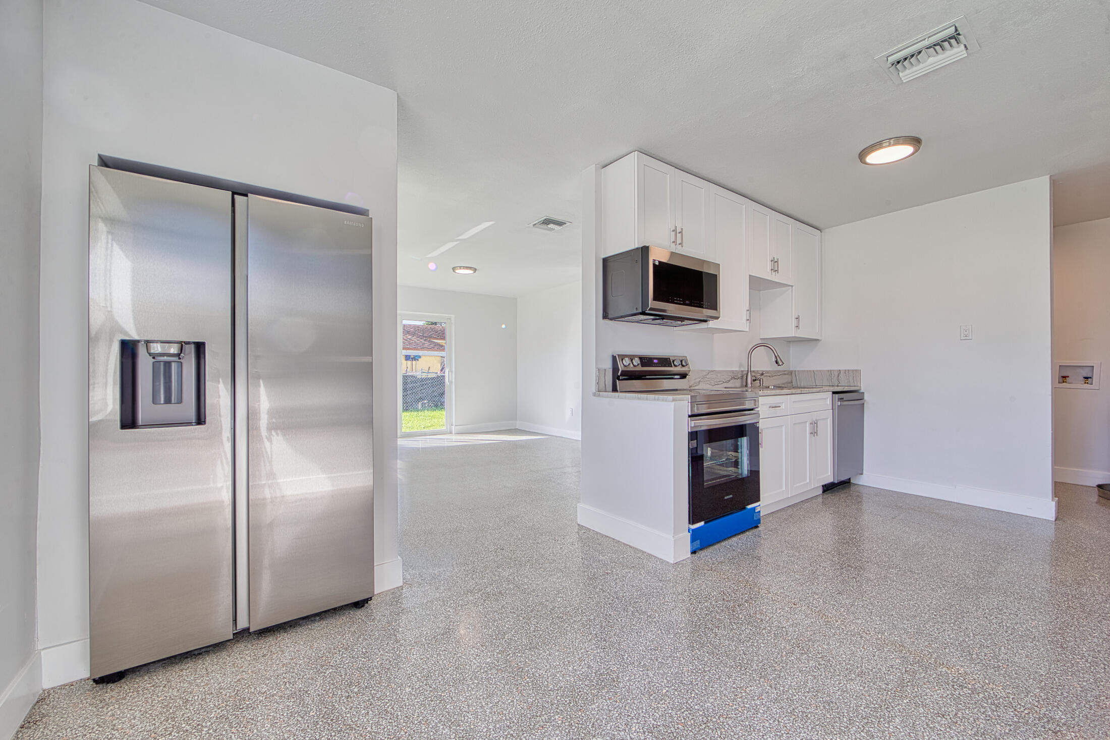 1061 NW 23rd Road