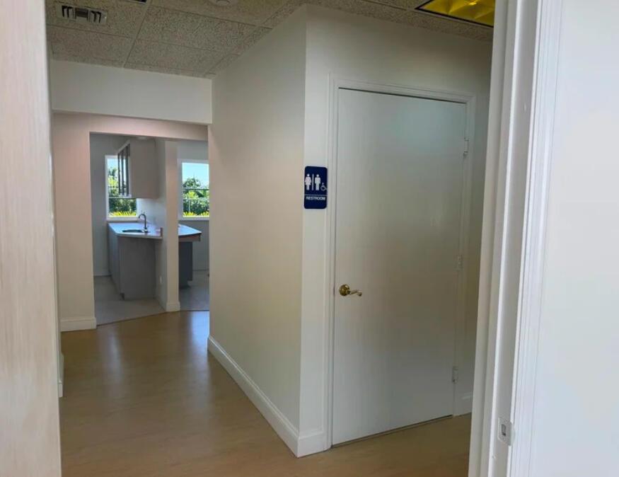 1825 NE 45th Street Suite C
