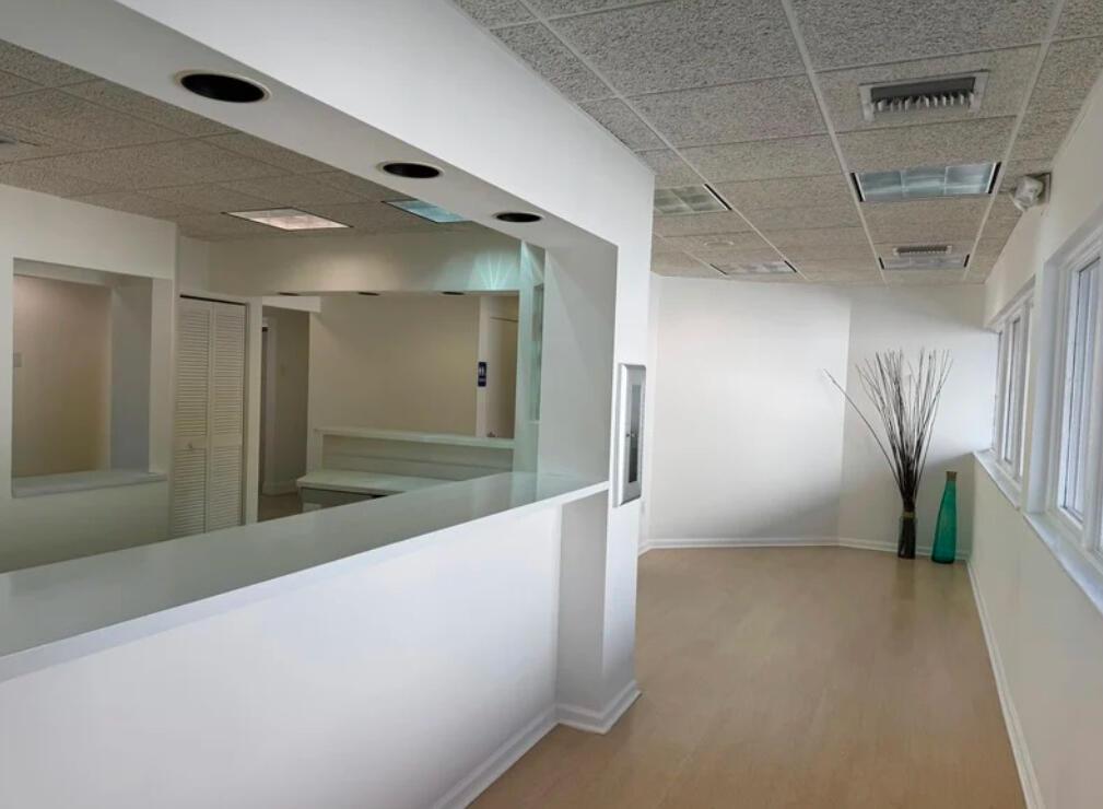 1825 NE 45th Street Suite C
