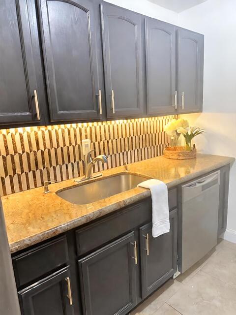 6387 Bay Club Drive 1