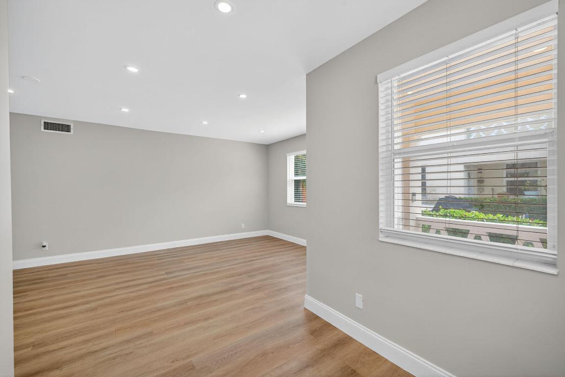 2591 NE 55th Court 103