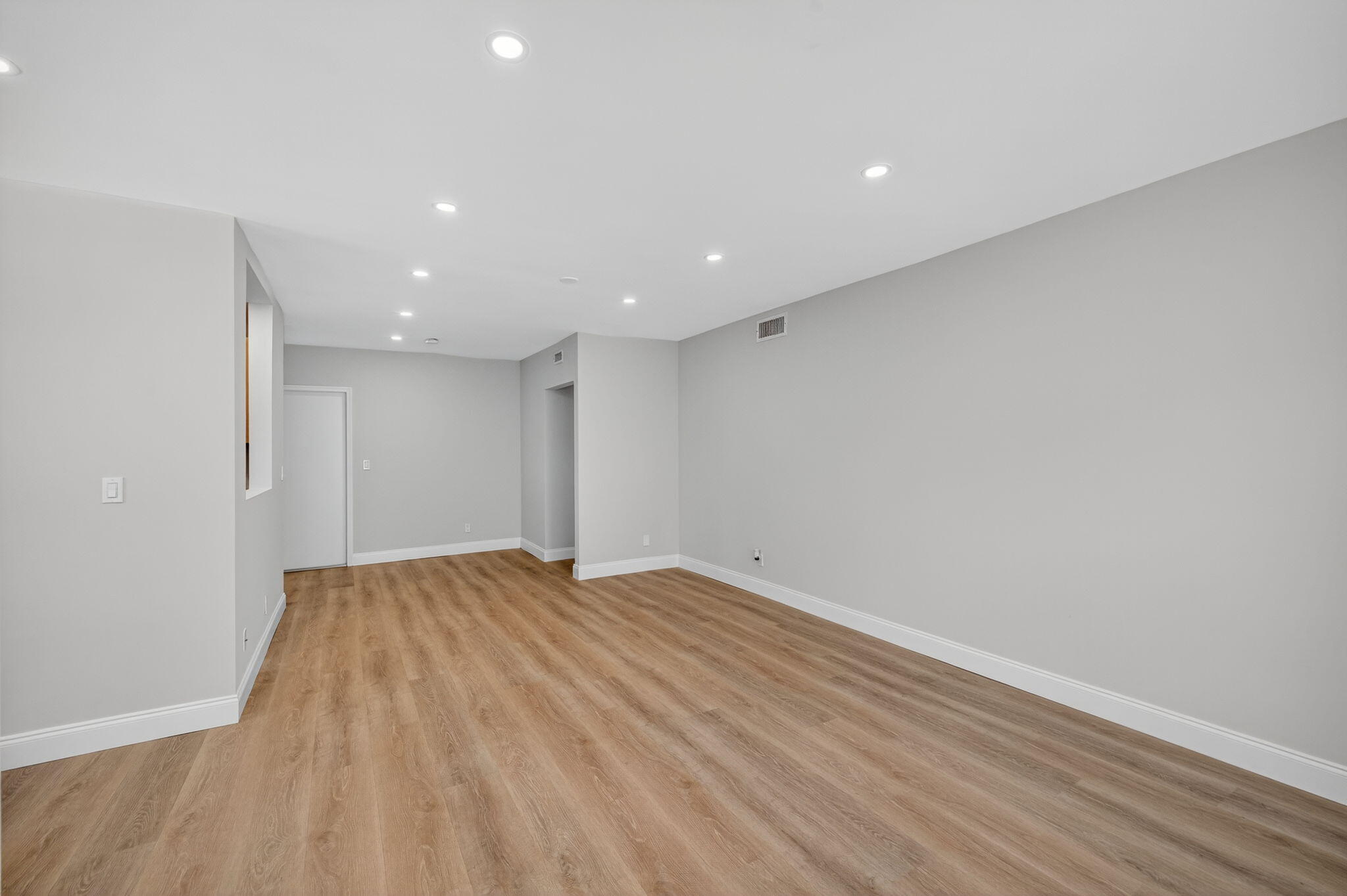 2591 NE 55th Court 103