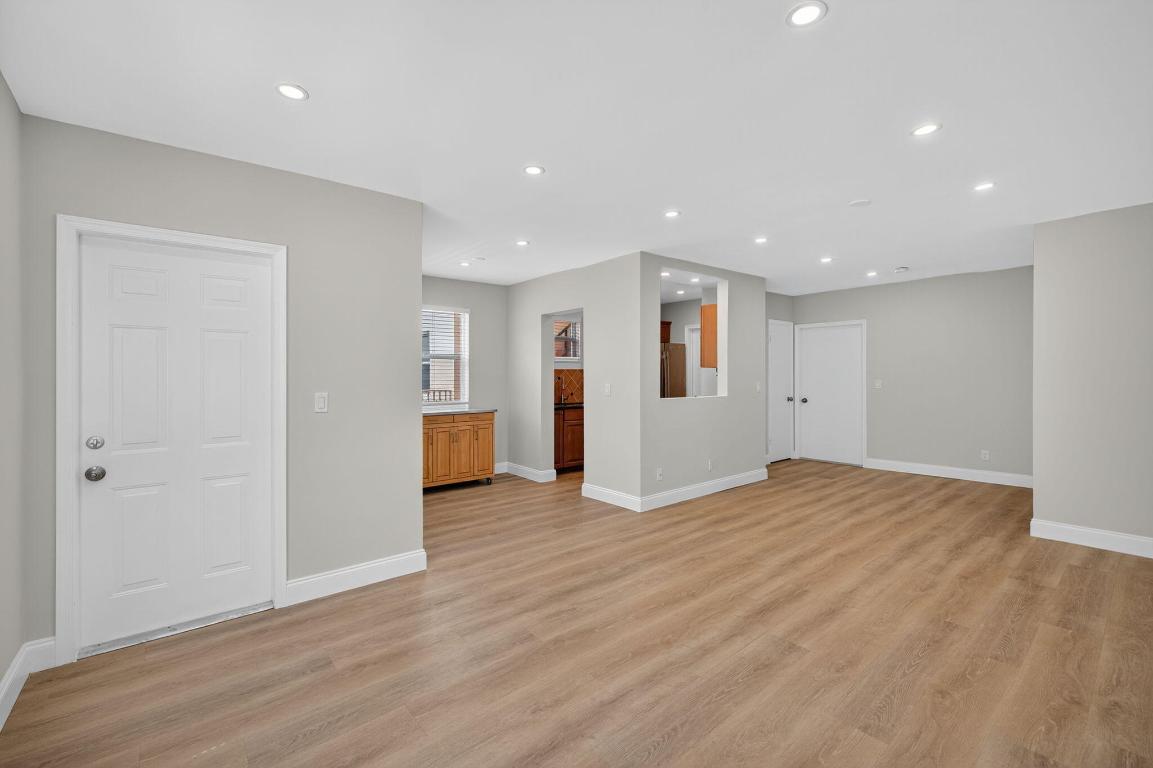 2591 NE 55th Court 103