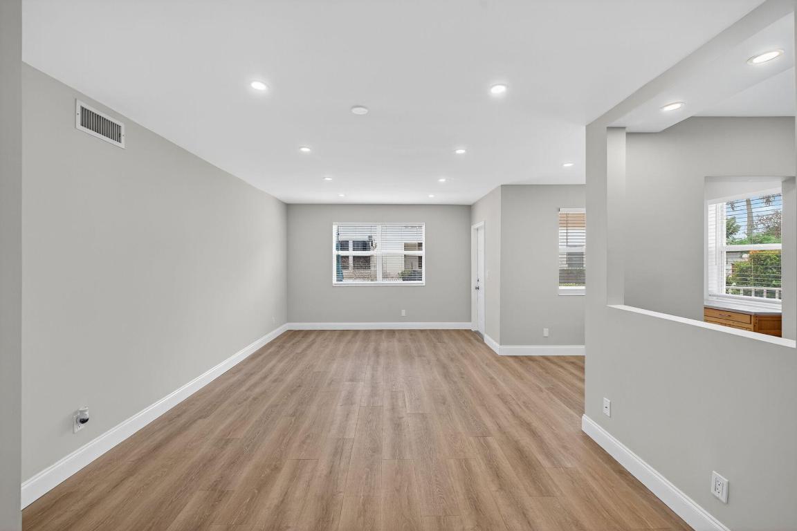 2591 NE 55th Court 103