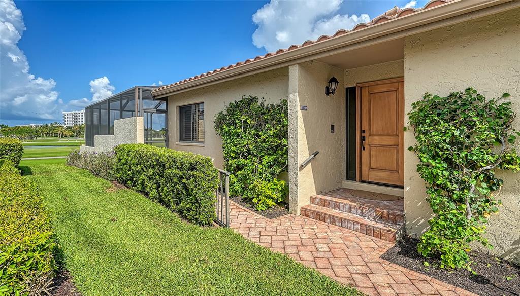 2341 HARBOUR OAKS DR