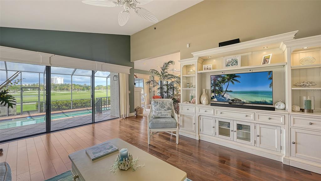 2341 HARBOUR OAKS DR