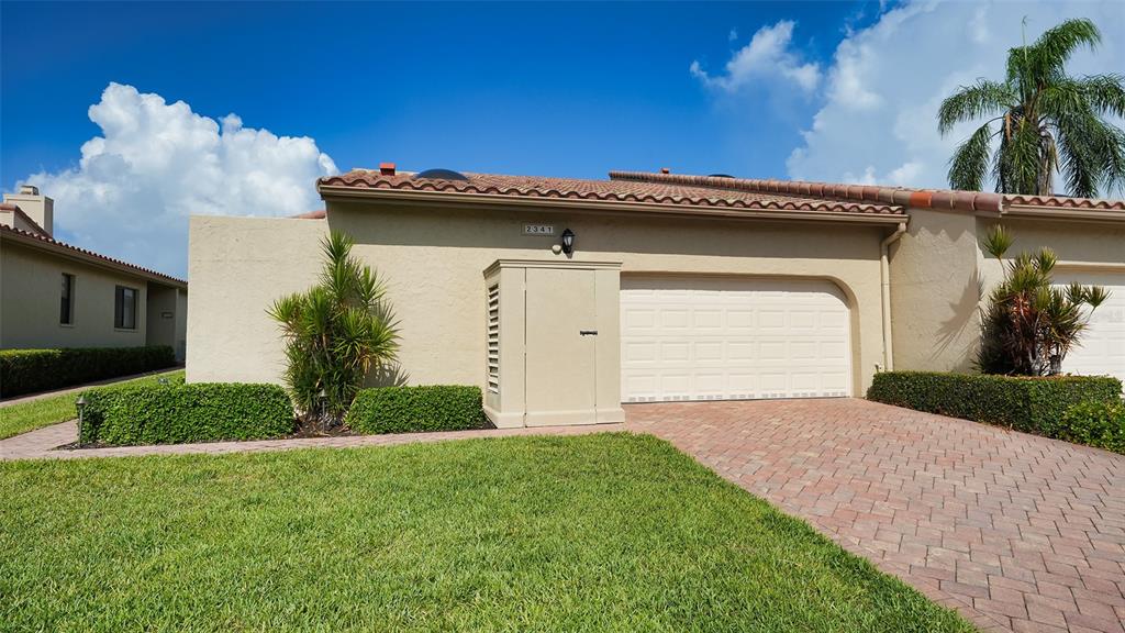 2341 HARBOUR OAKS DR