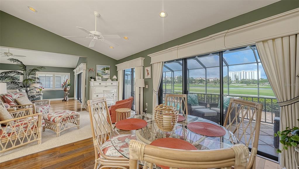2341 HARBOUR OAKS DR