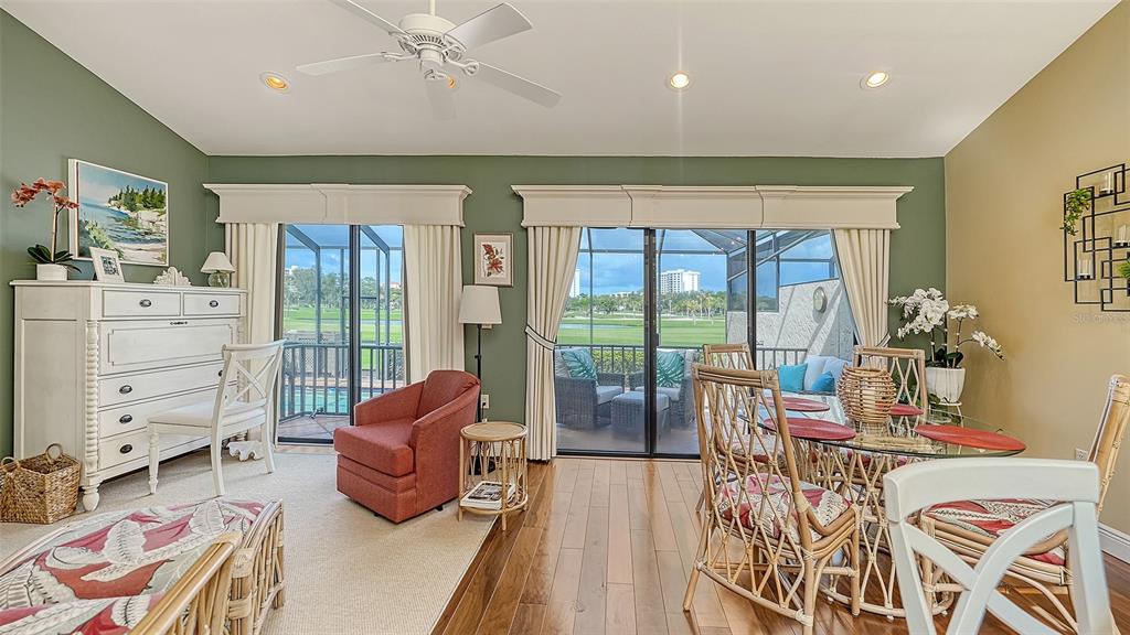 2341 HARBOUR OAKS DR