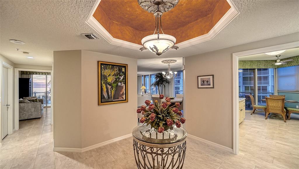 1800 BENJAMIN FRANKLIN DR #B206