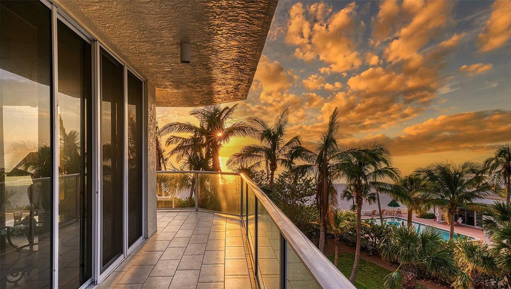 1800 BENJAMIN FRANKLIN DR #B206