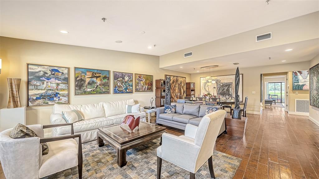 2369 HARBOUR OAKS DR
