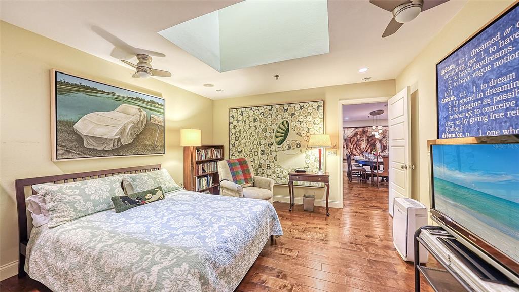 2369 HARBOUR OAKS DR
