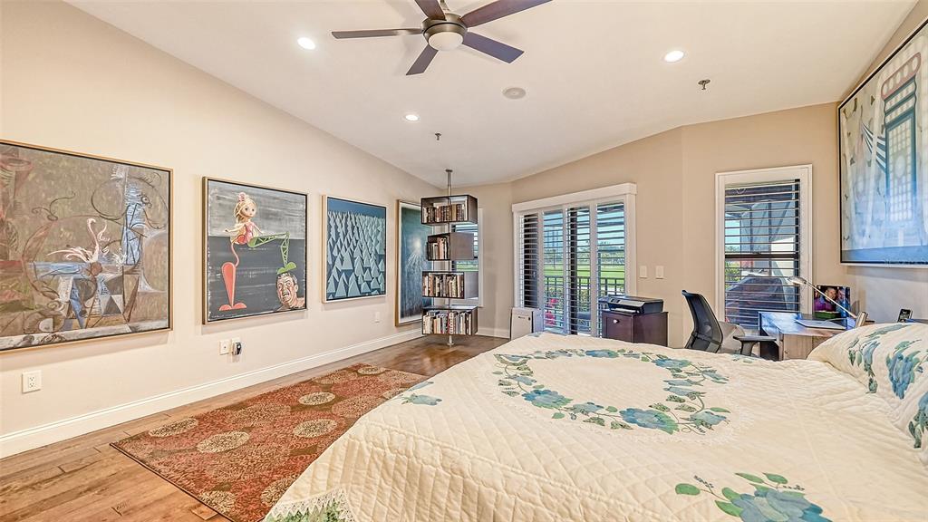 2369 HARBOUR OAKS DR