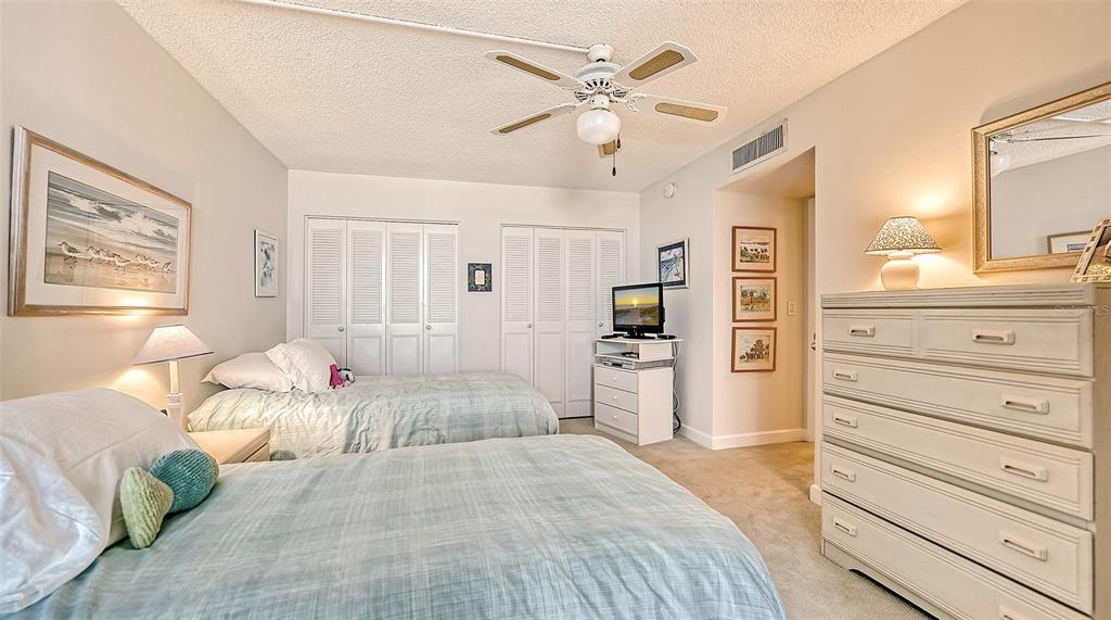 2425 GULF OF MEXICO DR #2E
