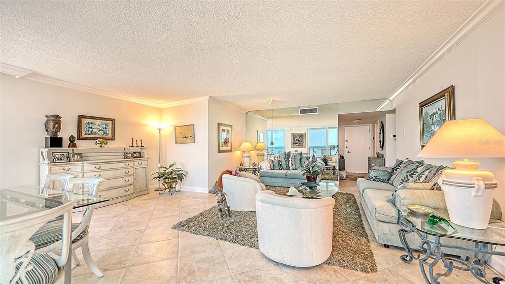 2425 GULF OF MEXICO DR #2E
