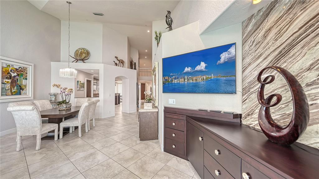 340 GULF OF MEXICO DR #135
