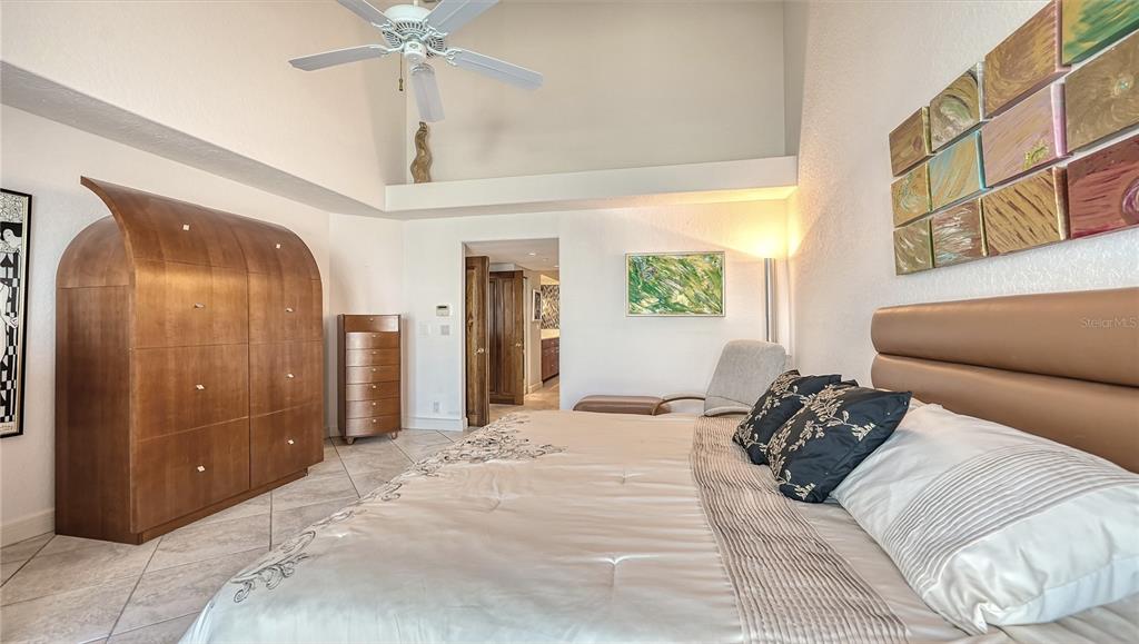 340 GULF OF MEXICO DR #135