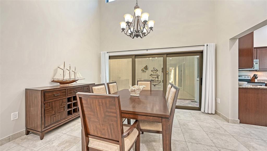 2339 HARBOUR OAKS DR