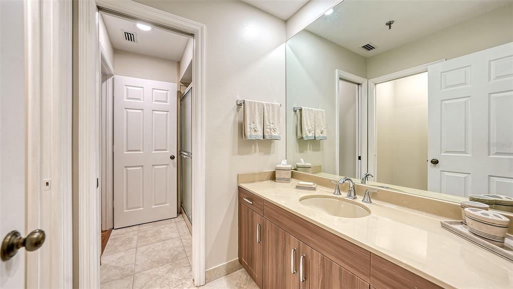 2339 HARBOUR OAKS DR