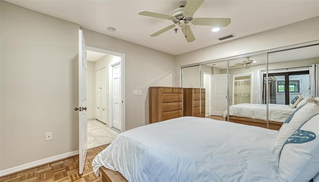 2339 HARBOUR OAKS DR