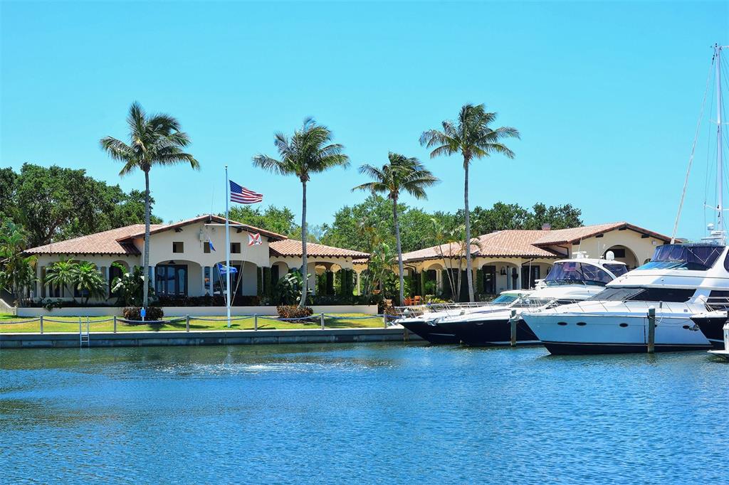 2339 HARBOUR OAKS DR