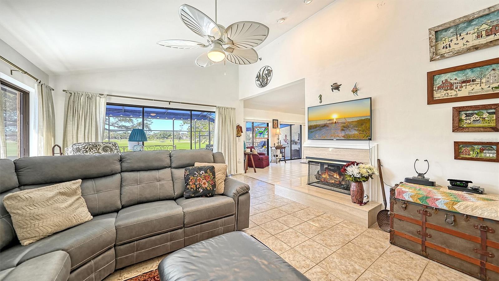2373 HARBOUR OAKS DR