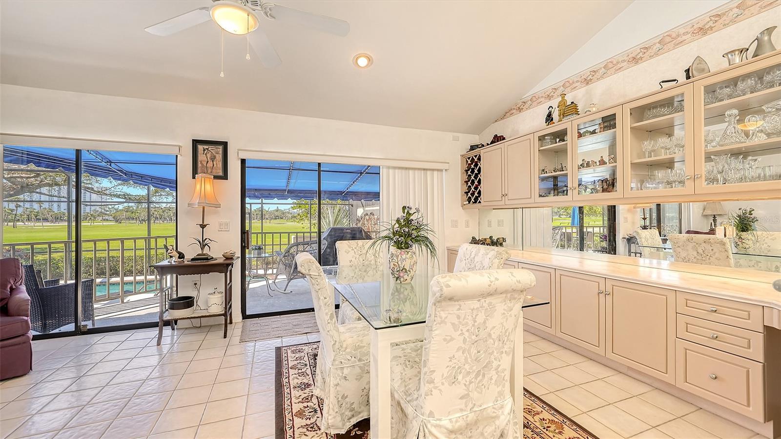 2373 HARBOUR OAKS DR