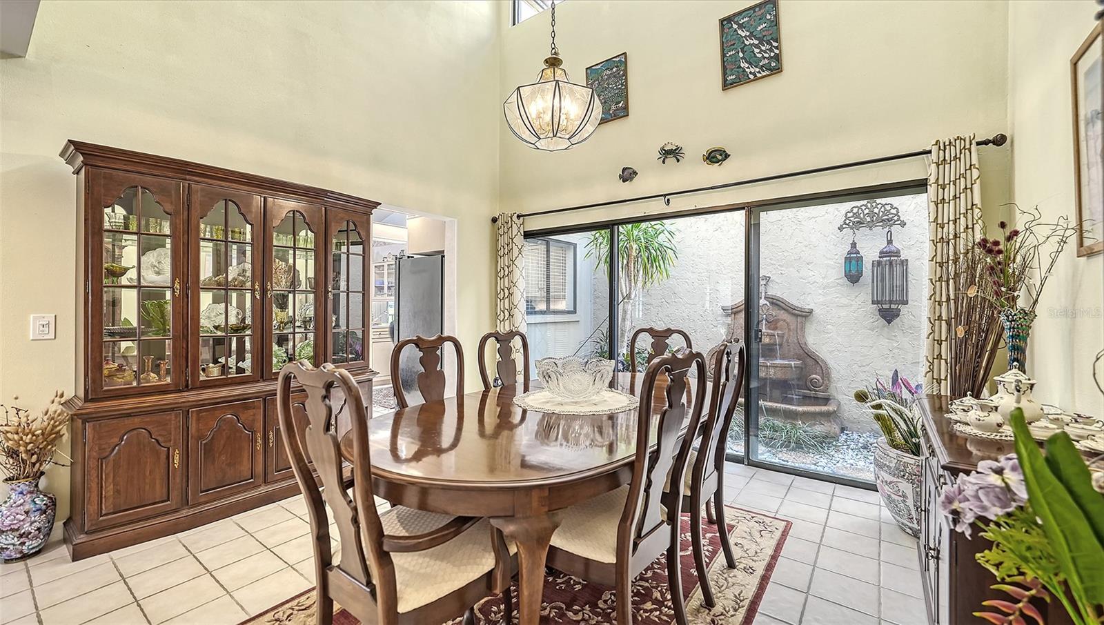 2373 HARBOUR OAKS DR