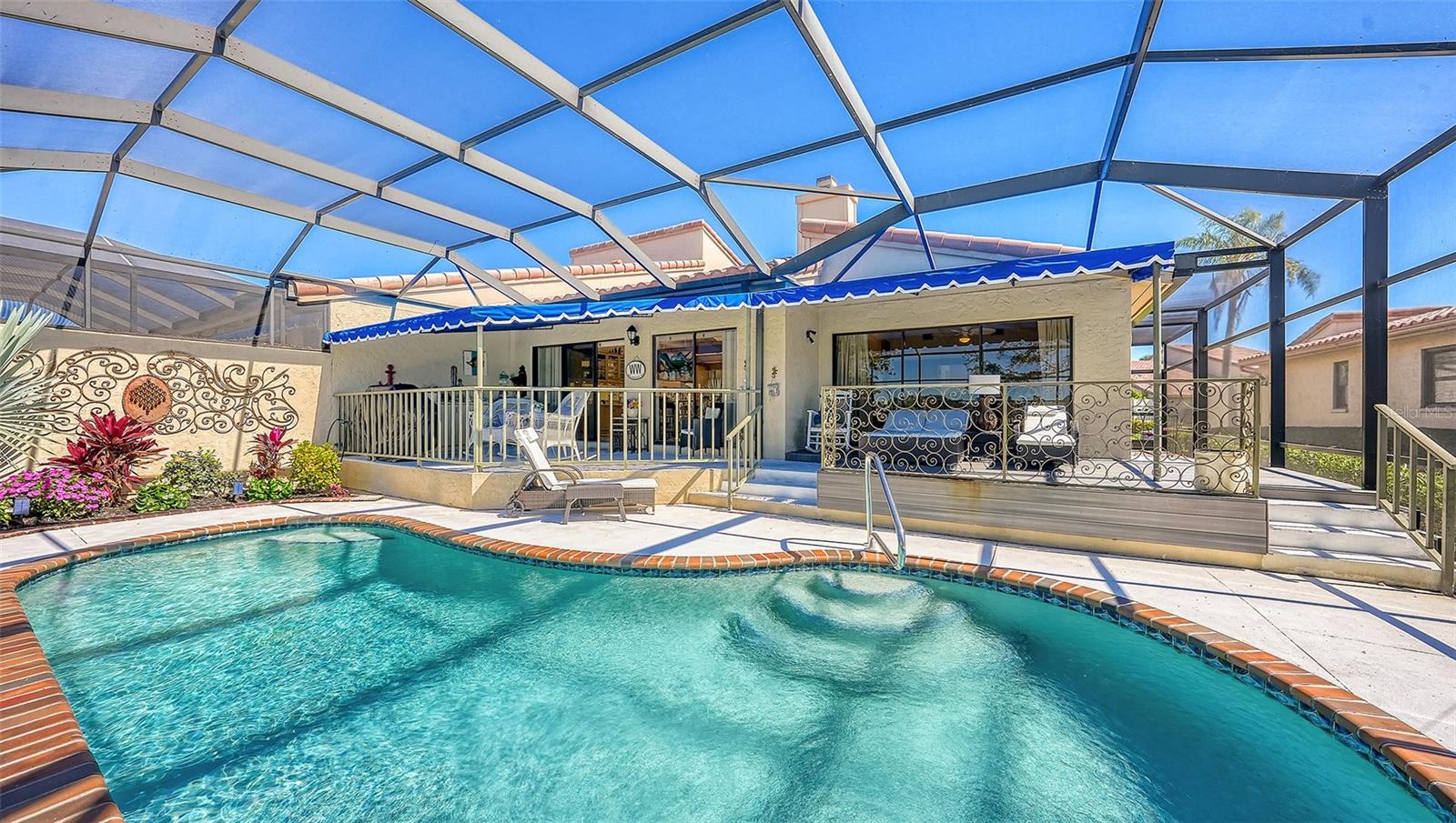 2373 HARBOUR OAKS DR