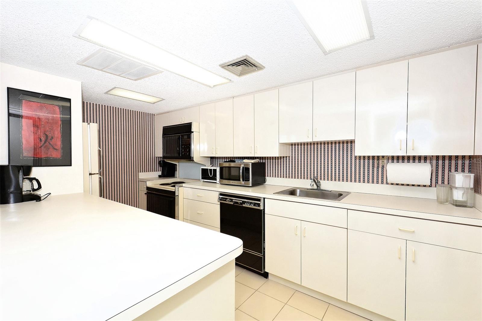 1000 LONGBOAT CLUB RD #604