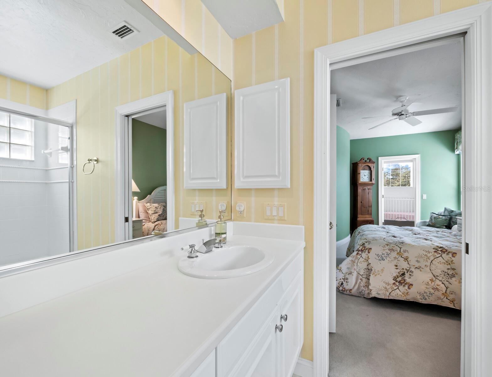 3590 FAIR OAKS LN
