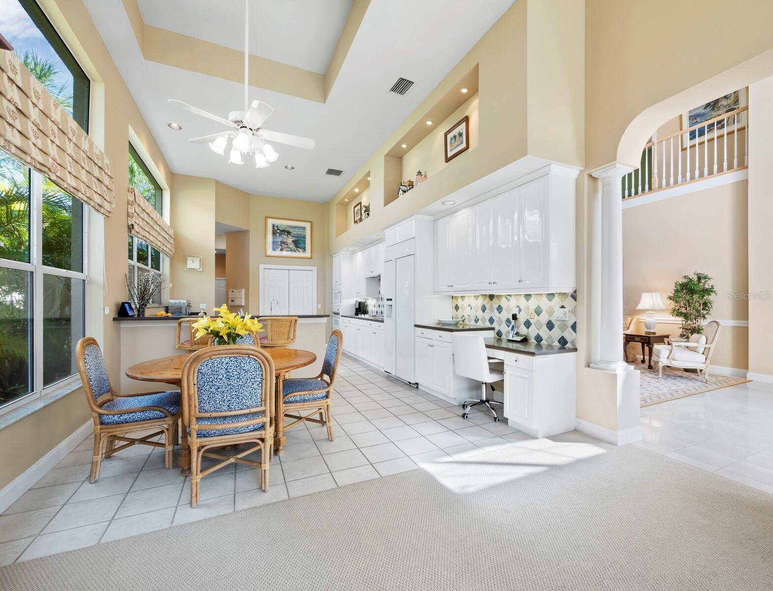 3590 FAIR OAKS LN