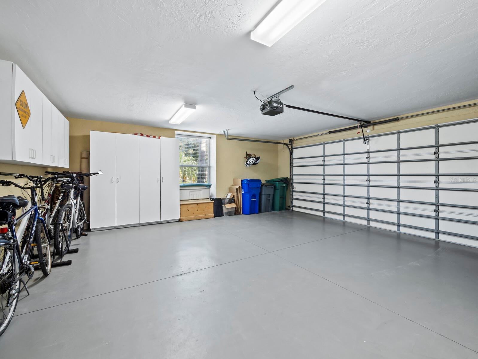 3590 FAIR OAKS LN