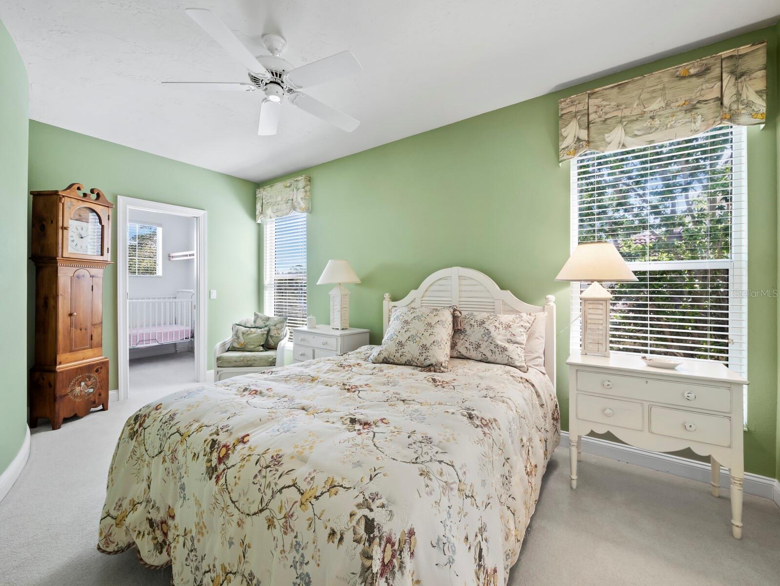 3590 FAIR OAKS LN