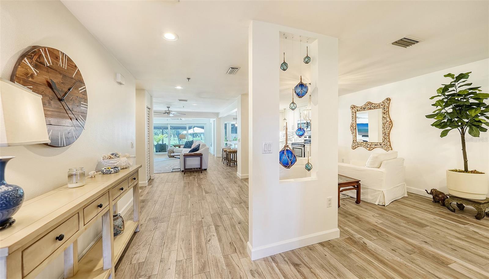 2123 HARBOURSIDE DR #903