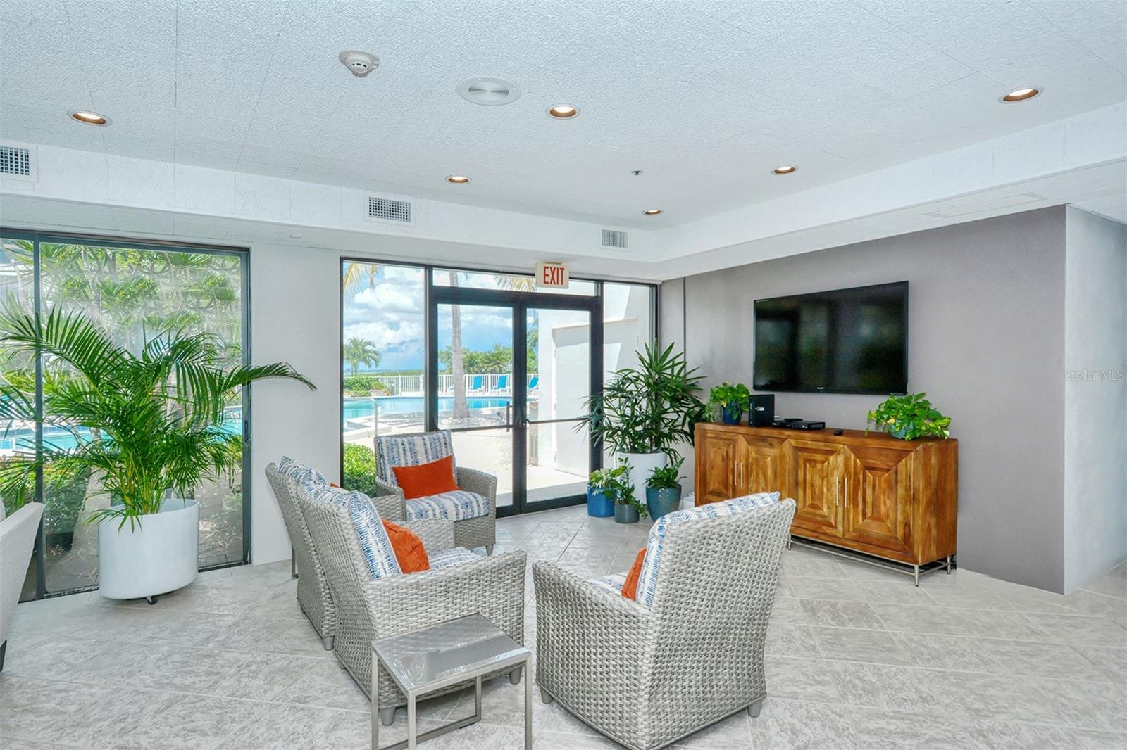 1918 HARBOURSIDE DR #901