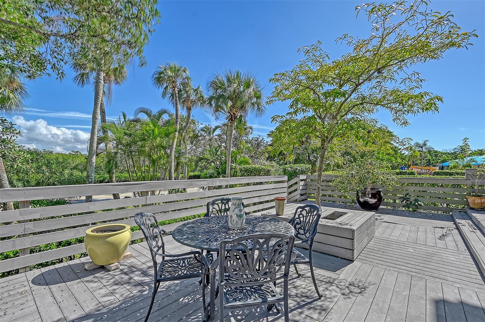 2143 HARBOURSIDE DR #1201