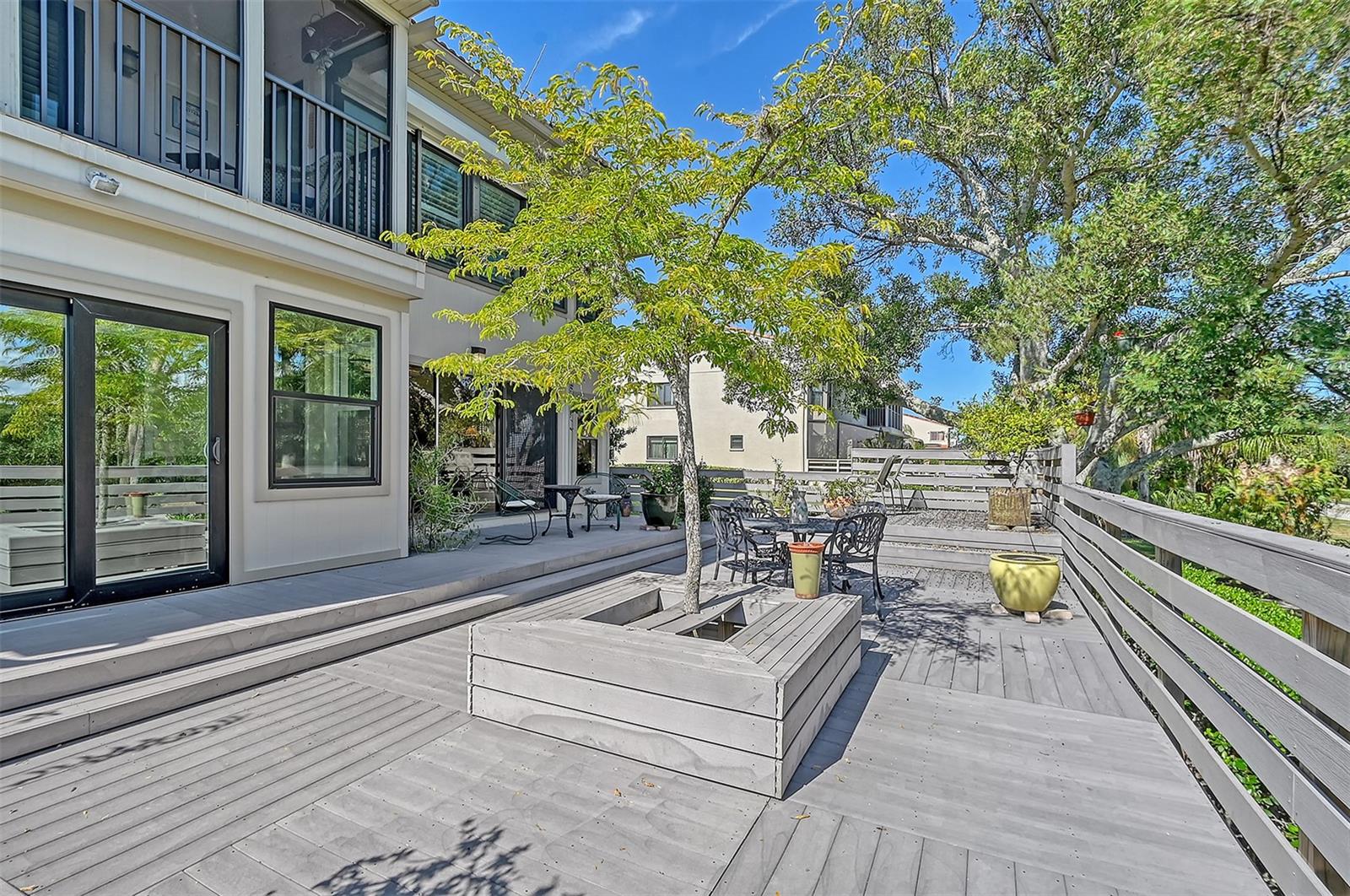 2143 HARBOURSIDE DR #1201