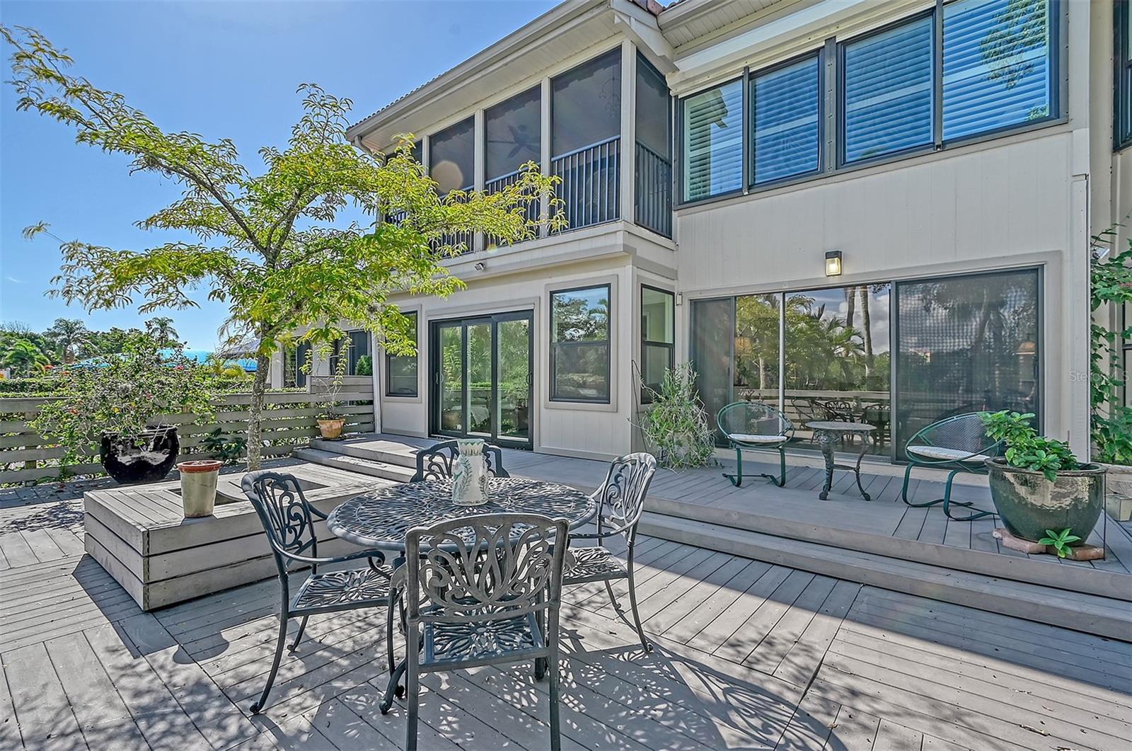 2143 HARBOURSIDE DR #1201