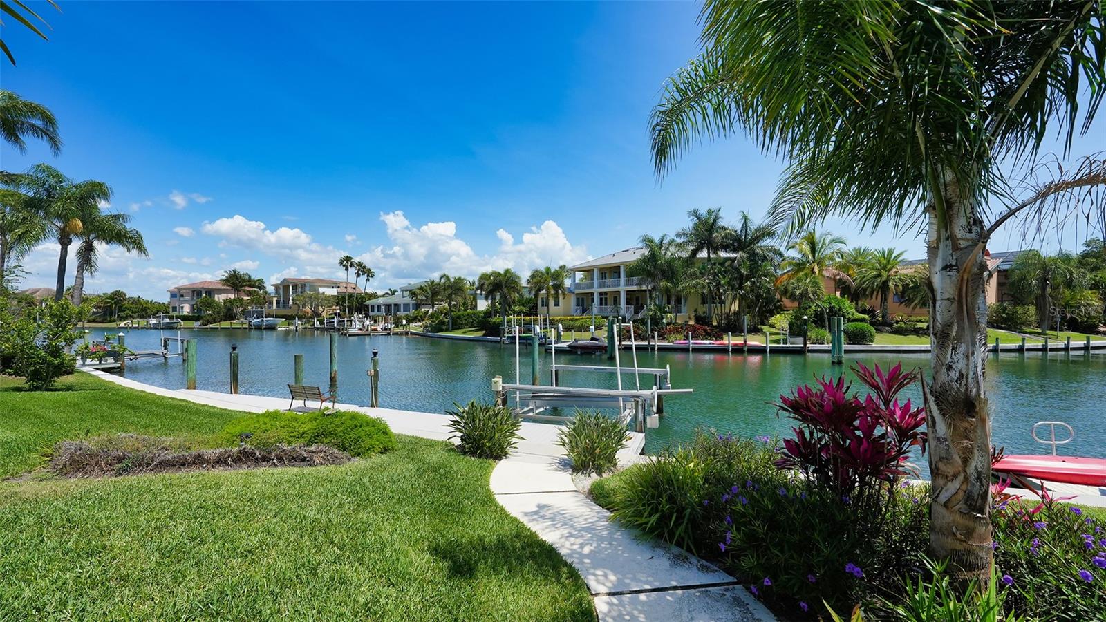 540 HARBOR COVE CIR